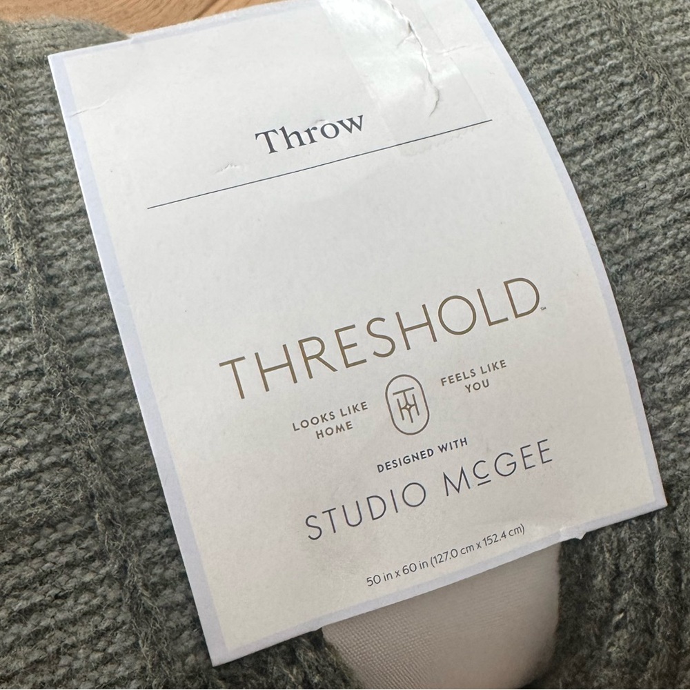 Threshold Studio McGee Windowpane Plaid with Ruffle Throw Blanket Green - Picture 5 of 9